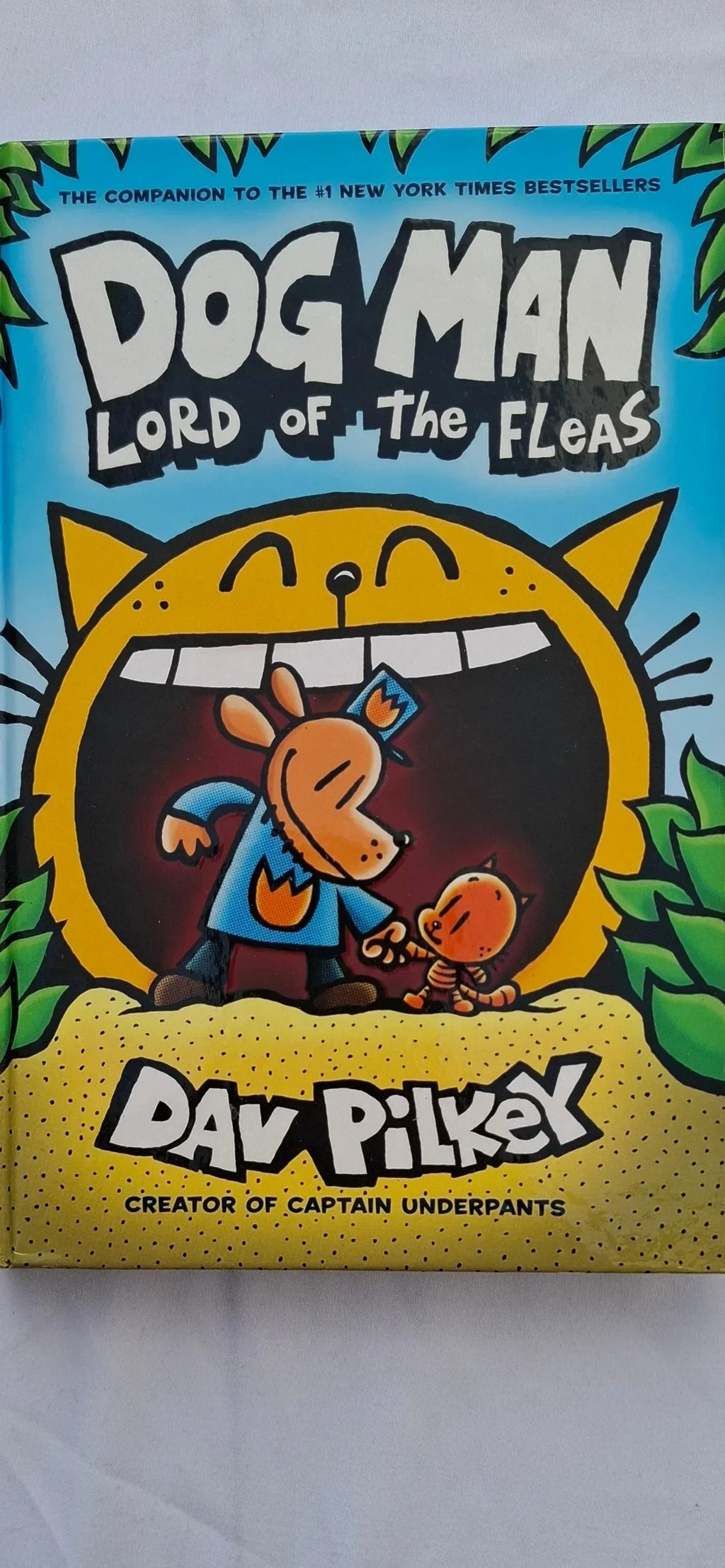 Dogman Lord of the Fleas by Dav Pilkey - Books4happiness 